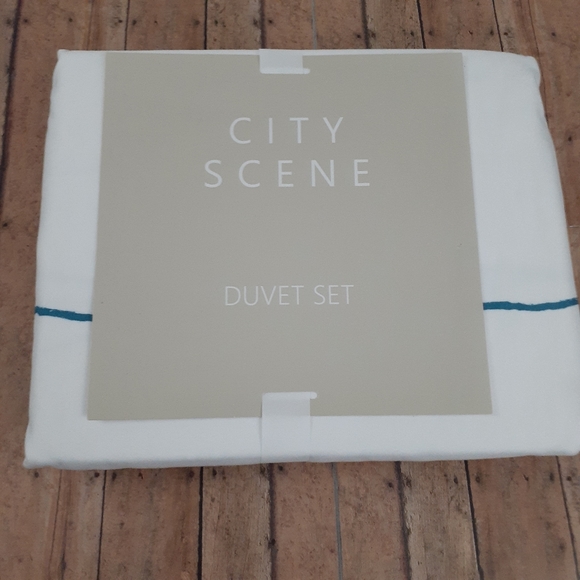 City Scene White Twin Duvet Set - Picture 6 of 7